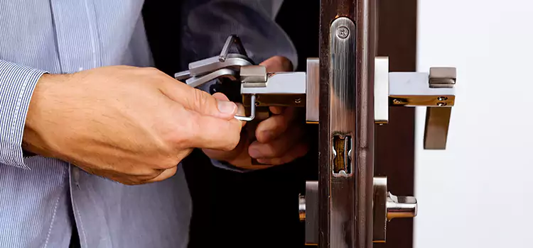 Commercial Door Lock Repair Golden Glades
