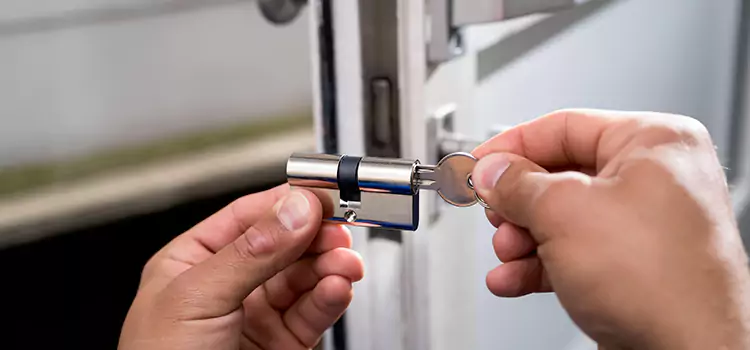 Emergency Locksmith for House Golden Glades