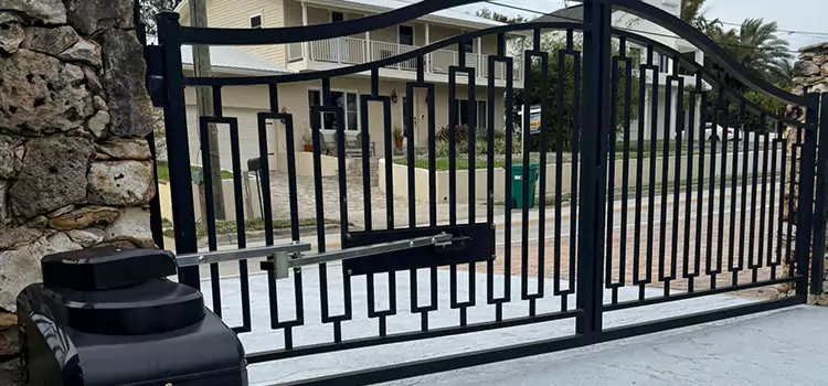 Swing Gate Opener with Keypad Golden Glades