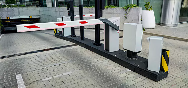 Custom Gate Design & Integration Golden Glades